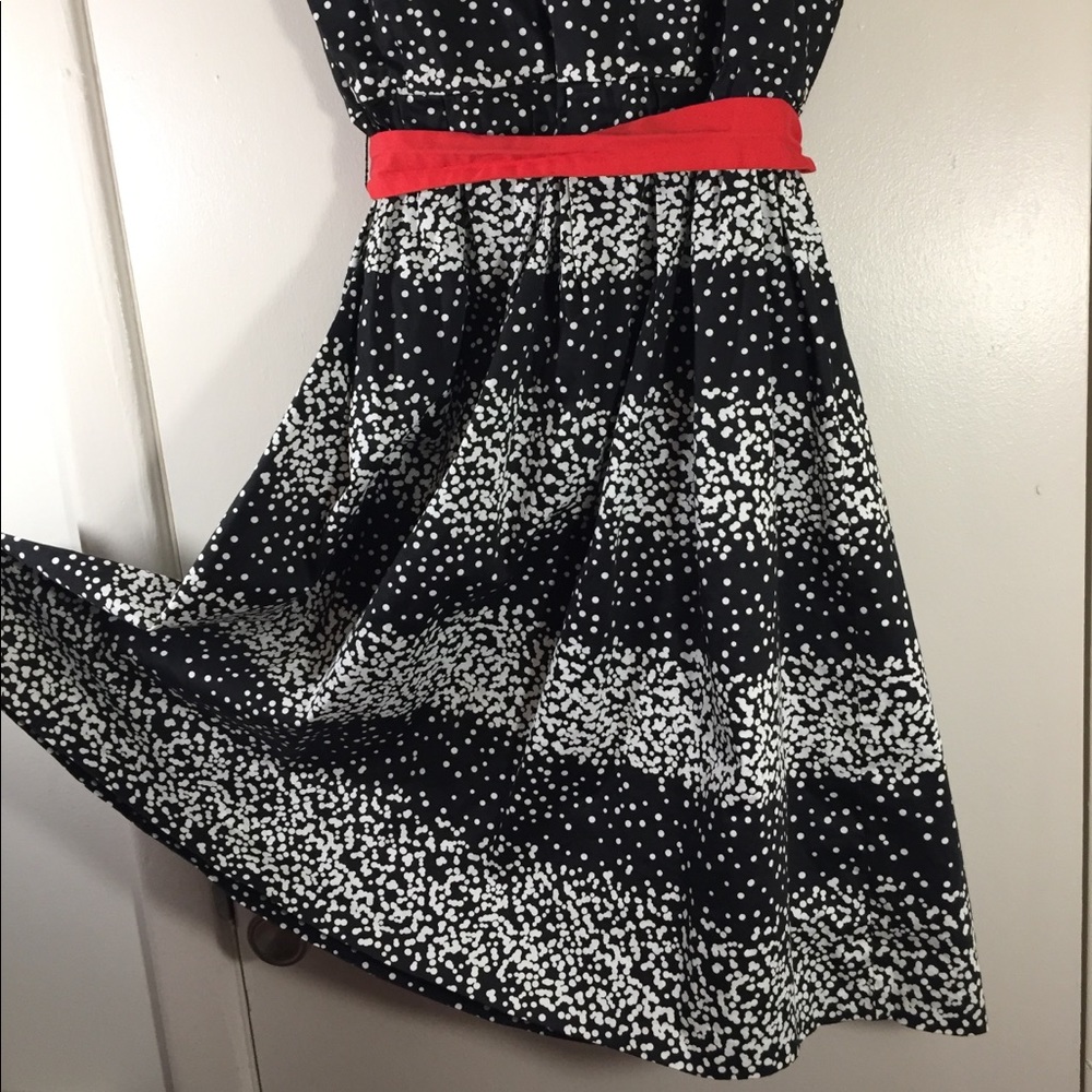 Motherhood Maternity black and white dress